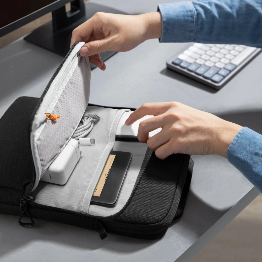 Defender VR Bag, Tech-Protect, przednia kieszeń z zamkiem, miejsce na dokumenty i drobiazgi, szybki dostęp, przemyślane rozwiązanie